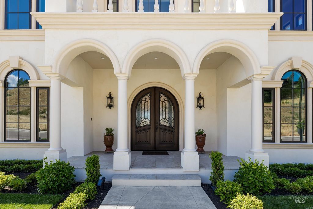 Photo of 1083 E Chardie Rd, Boise, ID 83702 (MLS # 98971198)