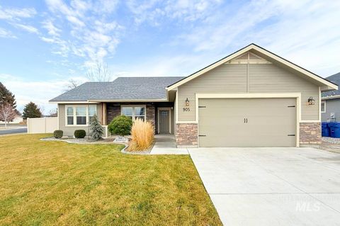 Photo of 905 Birchton Loop, Twin Falls, ID 83301 (MLS # 98960944)