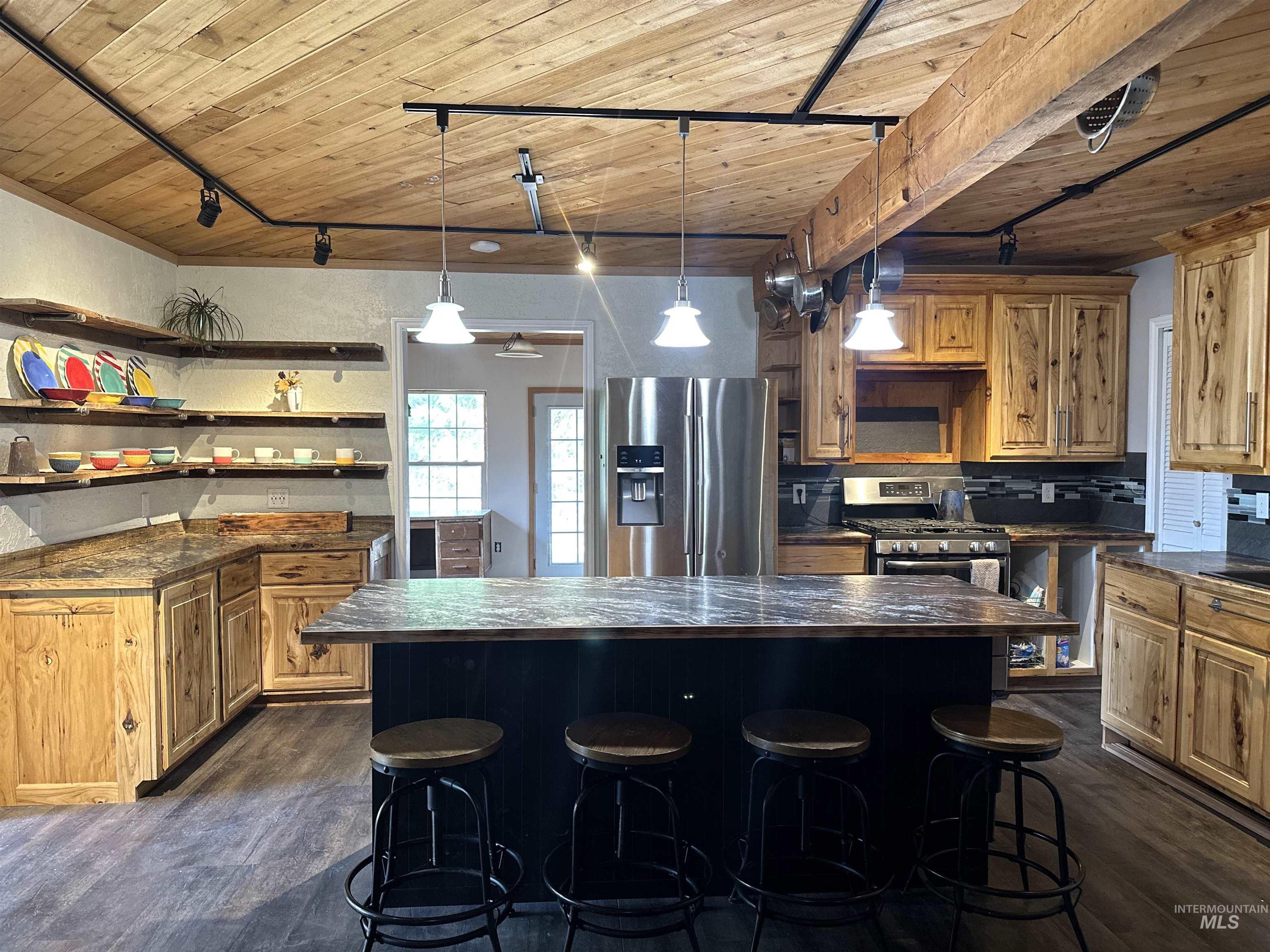 202 Pine Hollow Lane