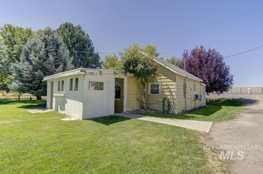 1808 Lincoln Avenue North