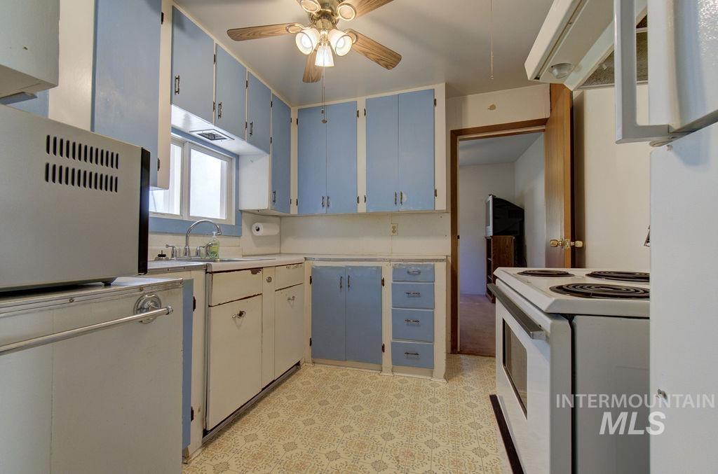 1808 Lincoln Avenue North