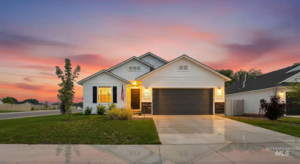 Photo of 118 Golinda Ave, Caldwell, ID 83605 (MLS # 98997728)