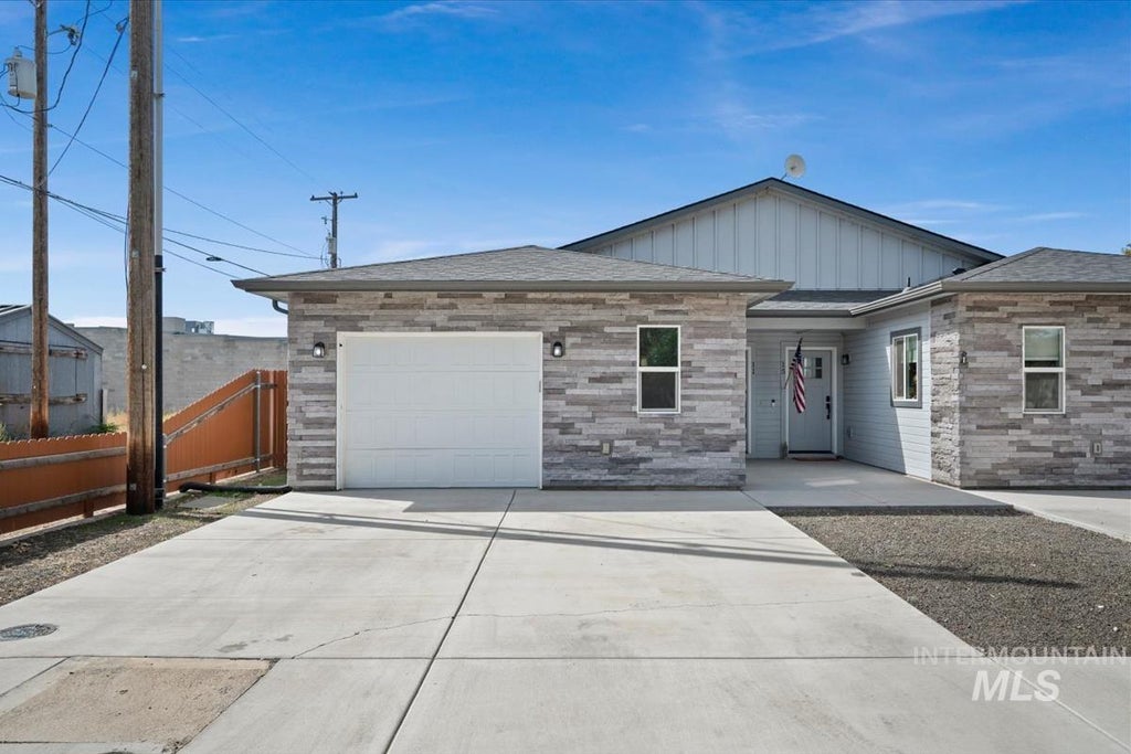 Photo of 11 N 1st Street East, Homedale, ID 83628 (MLS # 99001231)
