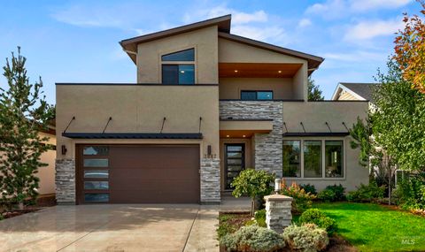 2887 S Creek Pointe Lane Eagle ID 83616