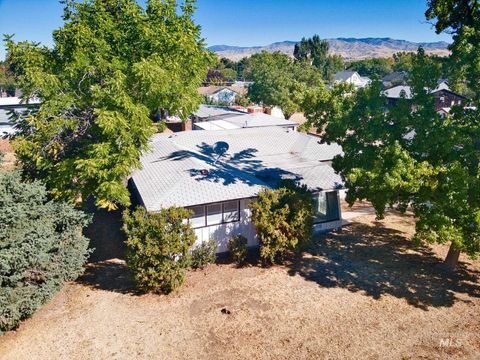 Photo of 716 W Linden St, Boise, ID 83706 (MLS # 98969826)