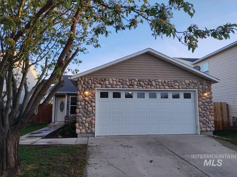Photo of 9375 W Hearthside Dr, Boise, ID 83709 (MLS # 98985324)