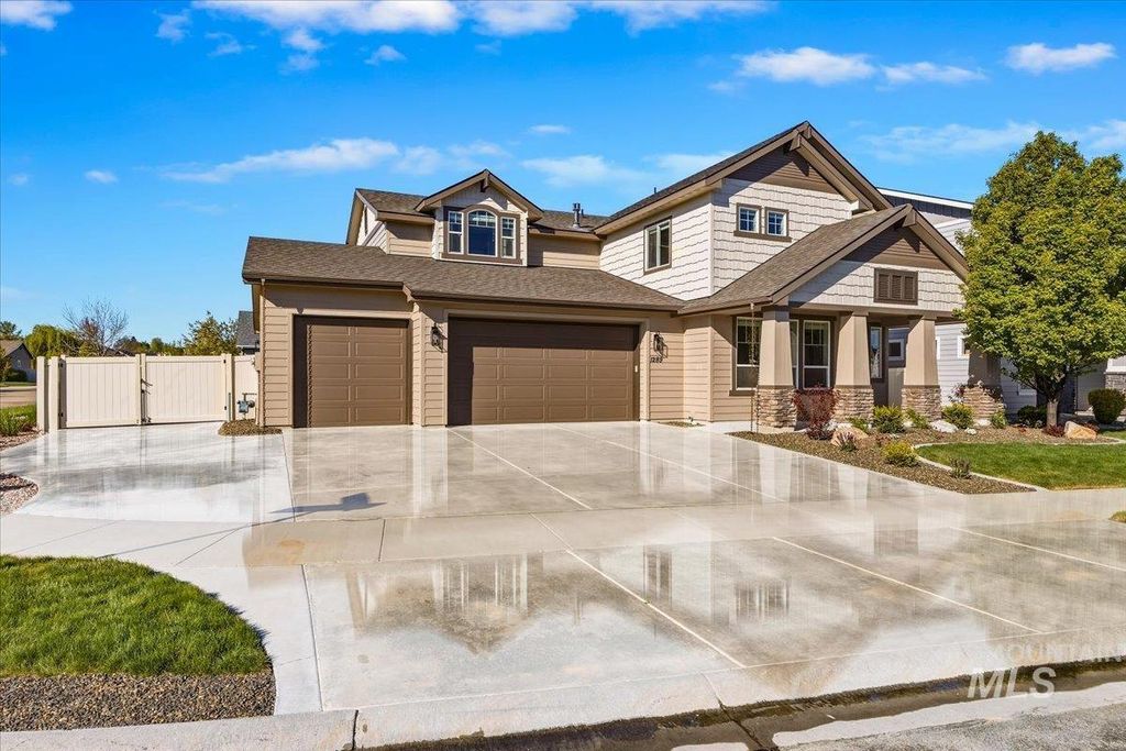 Photo of 1289 W Christopher Dr, Meridian, ID 83642 (MLS # 98984254)