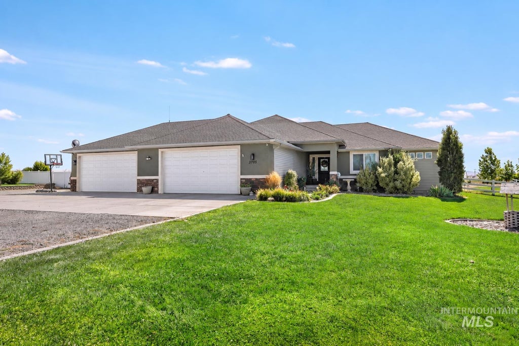 Photo of 3705 3755 N, Kimberly, ID 83341 (MLS # 99000958)