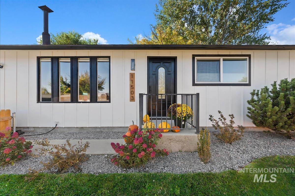 11503 W Santa Barbara Dr