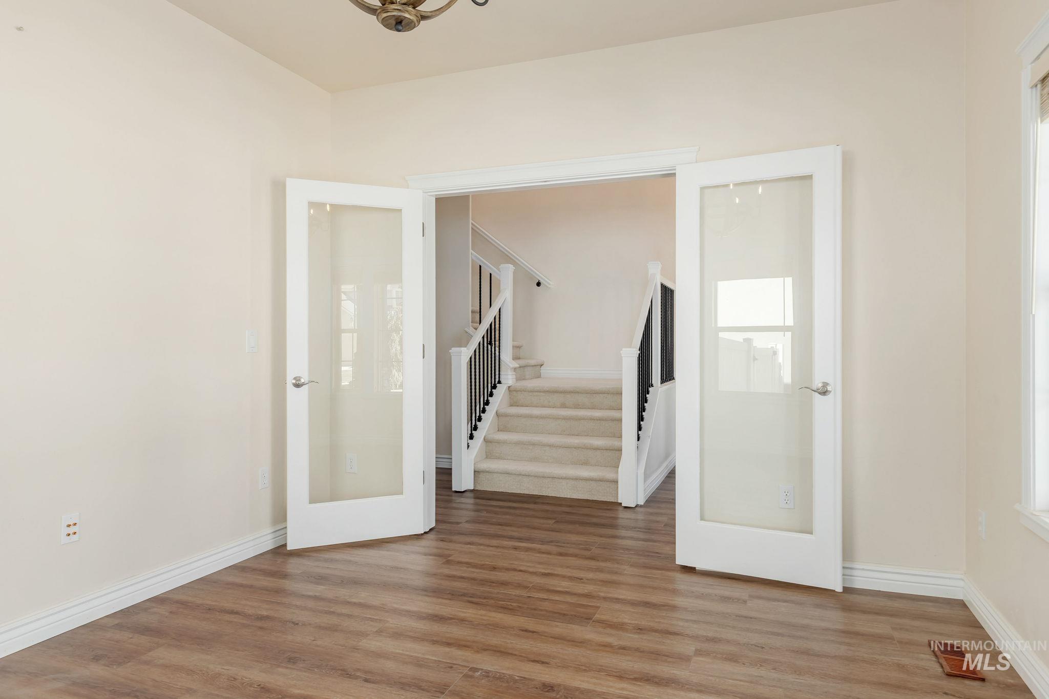 2816 S Bear Claw Way