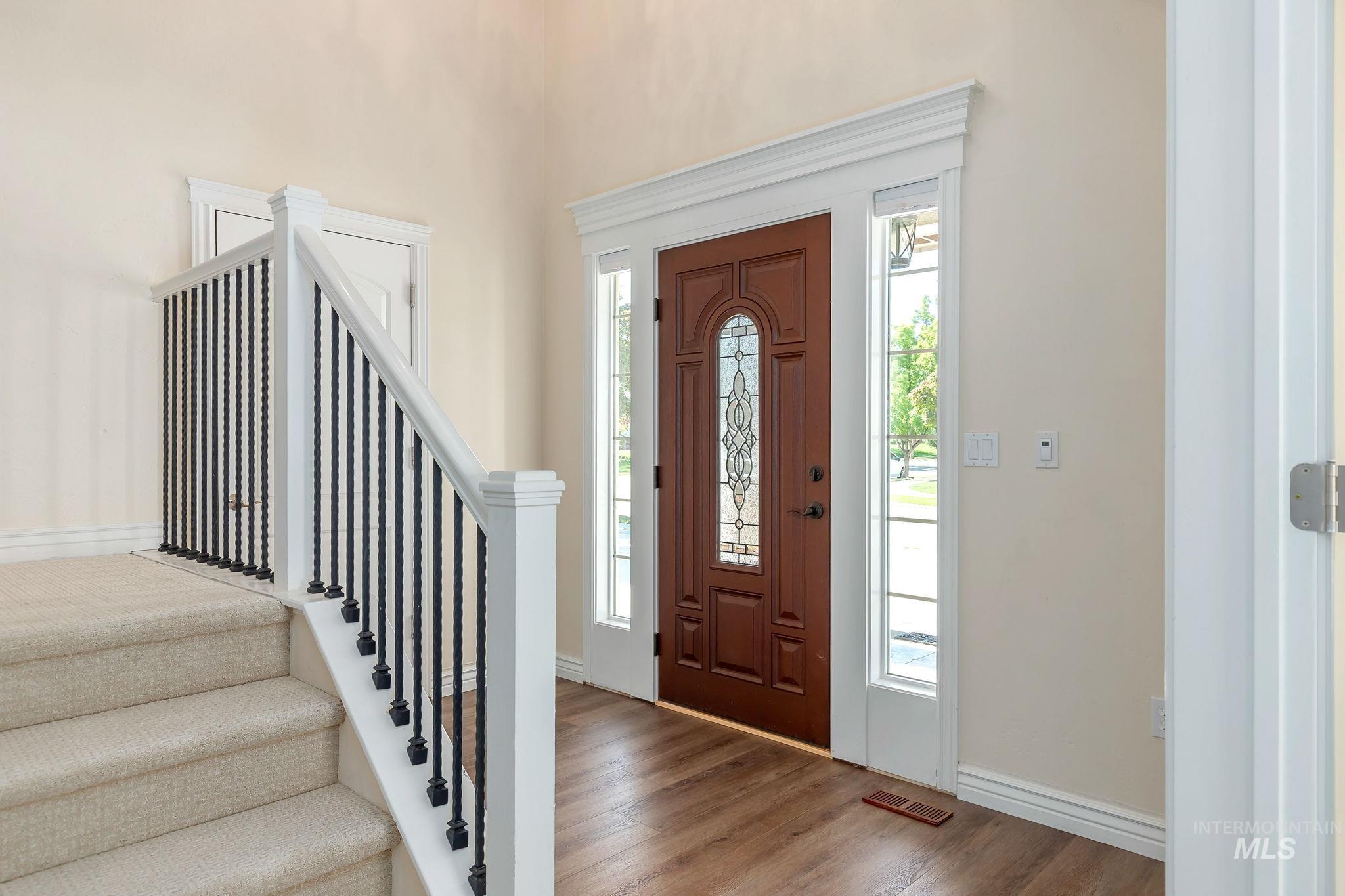 2816 S Bear Claw Way