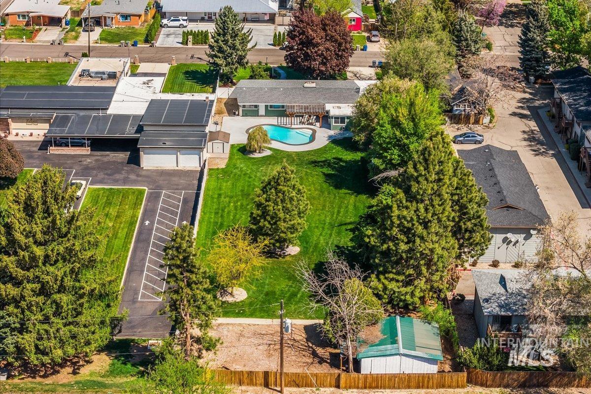 Boise, Idaho 83706, United States, 4 Bedrooms Bedrooms, ,3 BathroomsBathrooms,Residential,Active,120187