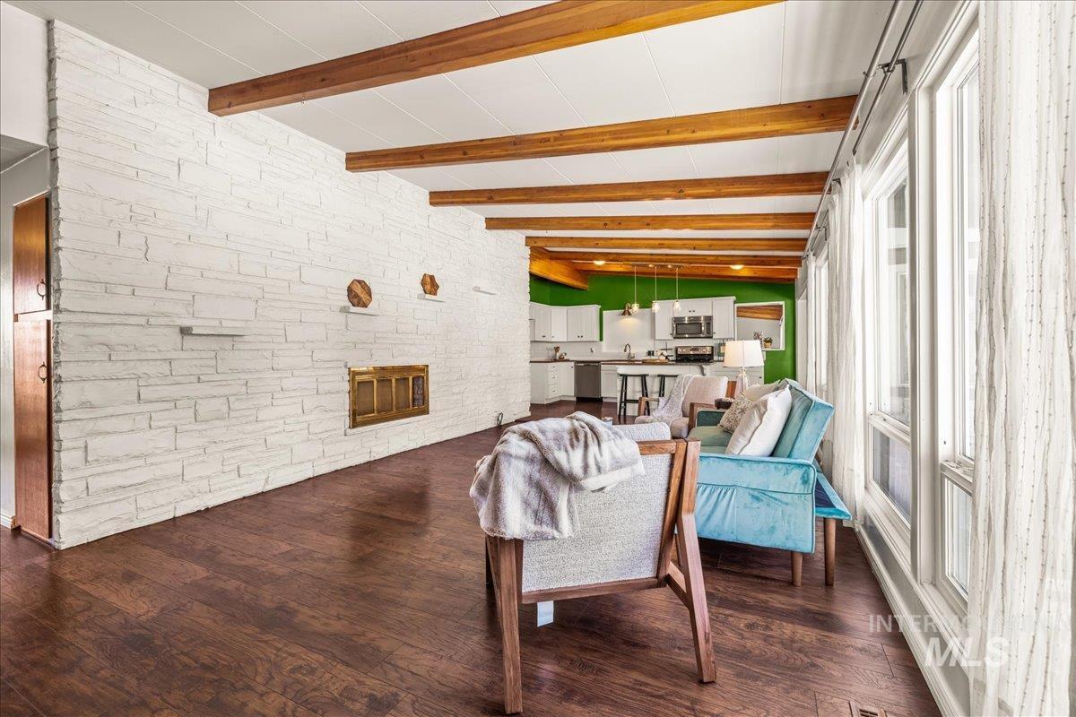 Boise, Idaho 83706, United States, 4 Bedrooms Bedrooms, ,3 BathroomsBathrooms,Residential,Active,120187