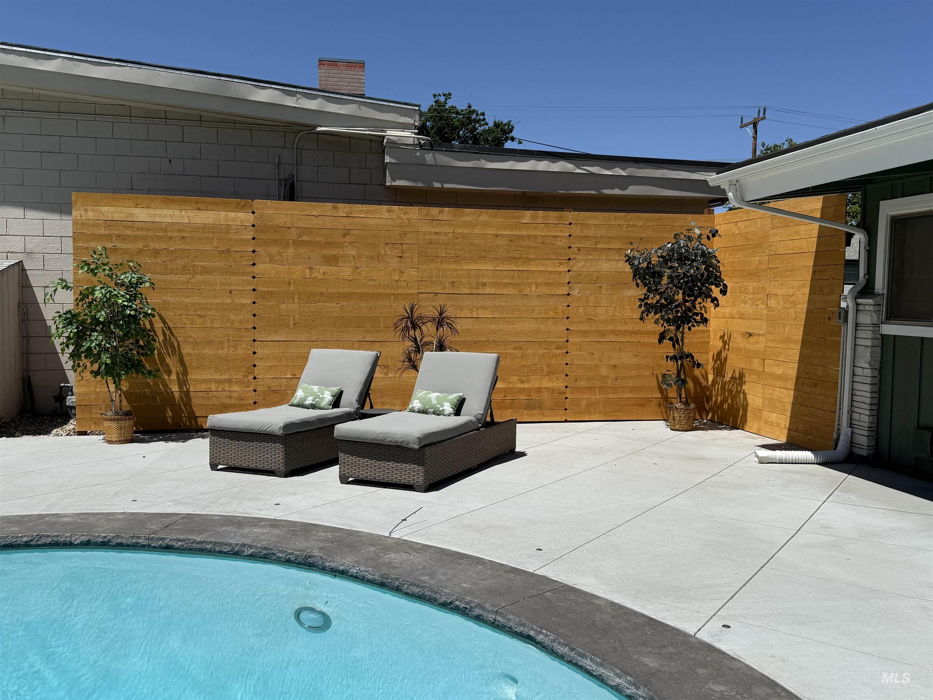 Boise, Idaho 83706, United States, 4 Bedrooms Bedrooms, ,3 BathroomsBathrooms,Residential,Active,120187