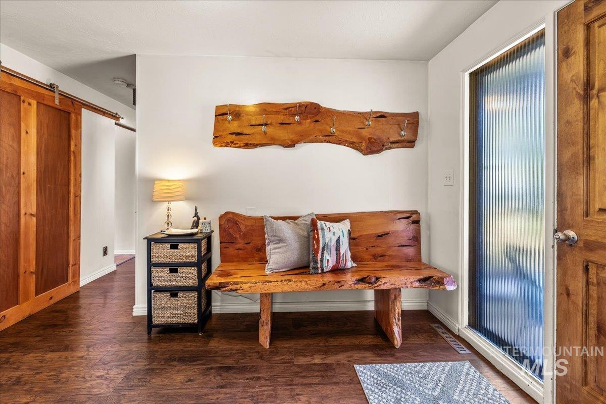 Boise, Idaho 83706, United States, 4 Bedrooms Bedrooms, ,3 BathroomsBathrooms,Residential,Active,120187