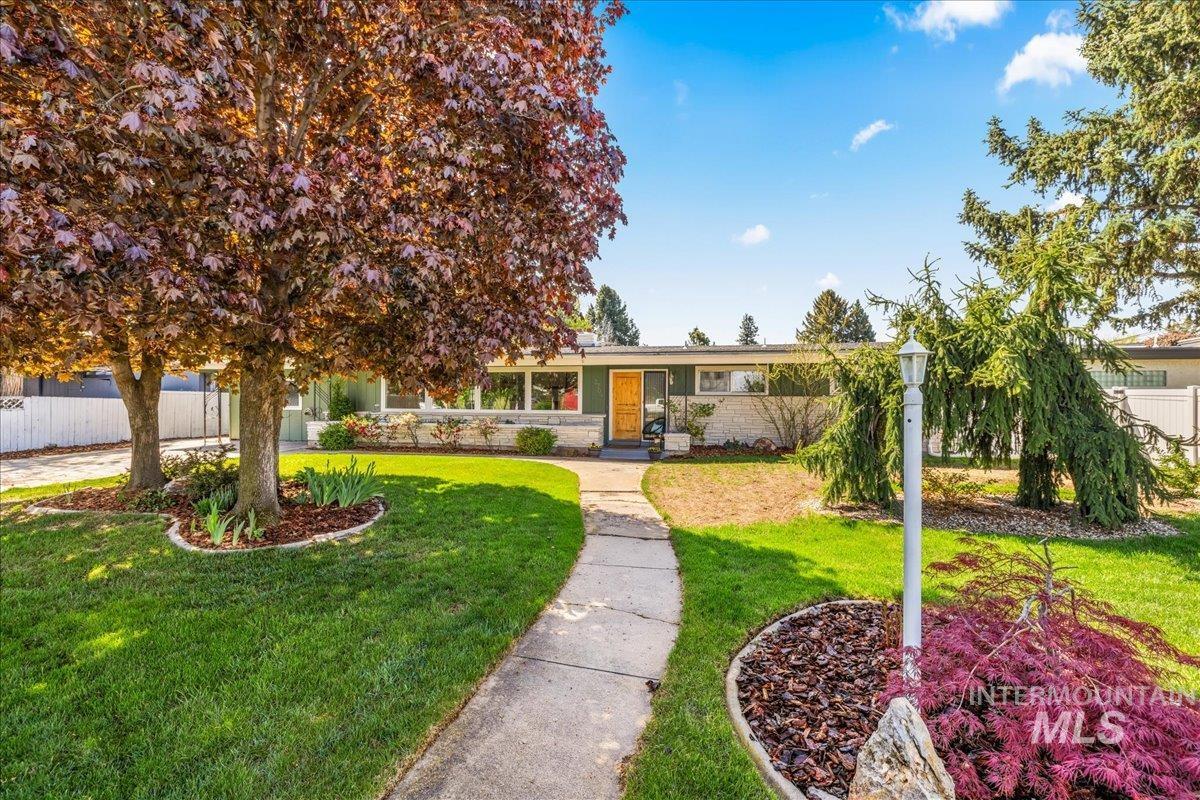 Boise, Idaho 83706, United States, 4 Bedrooms Bedrooms, ,3 BathroomsBathrooms,Residential,Active,120187 Boise, Idaho 83706, United States, 4 Bedrooms Bedrooms, ,3 BathroomsBathrooms,Residential,Active,120187