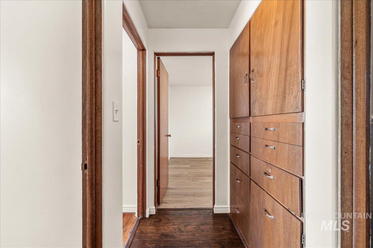 Boise, Idaho 83706, United States, 4 Bedrooms Bedrooms, ,3 BathroomsBathrooms,Residential,Active,120187