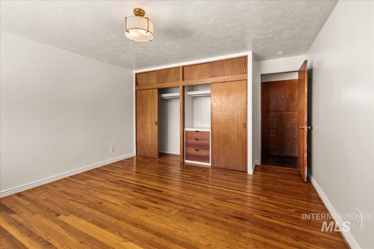 Boise, Idaho 83706, United States, 4 Bedrooms Bedrooms, ,3 BathroomsBathrooms,Residential,Active,120187