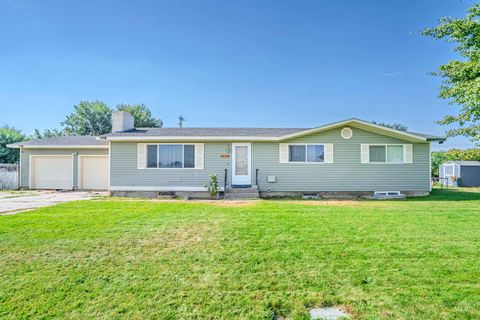 Photo of 401 18th Street, Rupert, ID 83350 (MLS # 98949424)