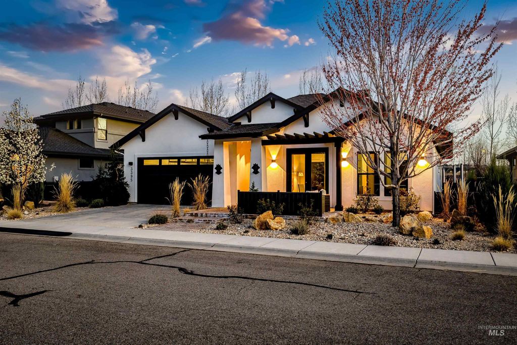 Photo of 3395 E Parsnip Peak Drive, Boise, ID 83716 (MLS # 98979698)