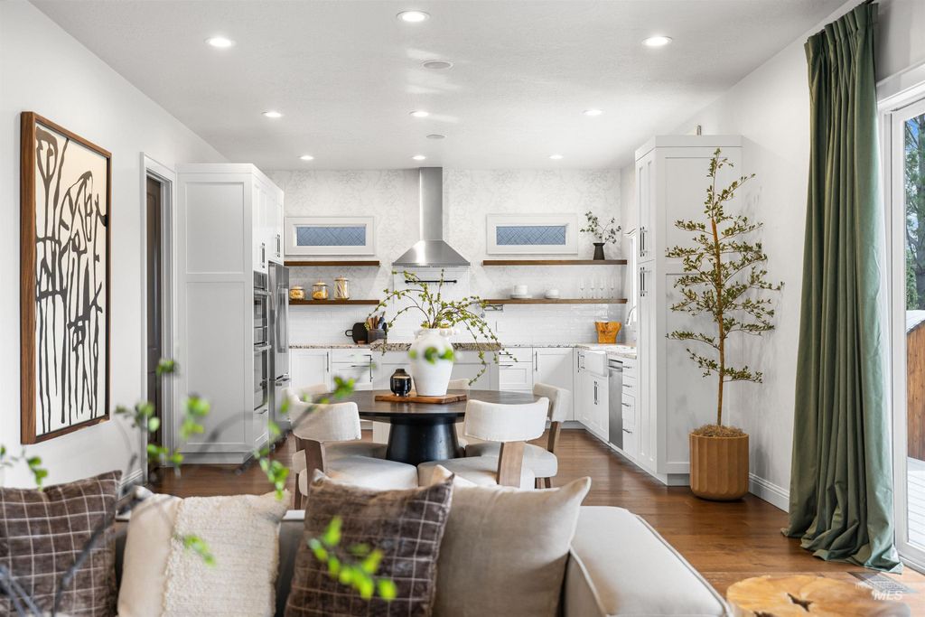 Photo of 3395 E Parsnip Peak Drive, Boise, ID 83716 (MLS # 98979698)