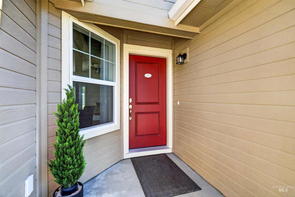 Photo of 12627 Dimarie Ct, Caldwell, ID 83607 (MLS # 98990045)