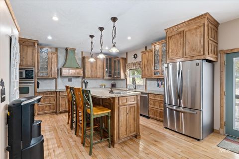 Photo of 1126 Banks Lowman, Garden Valley, ID 83622 (MLS # 98977625)