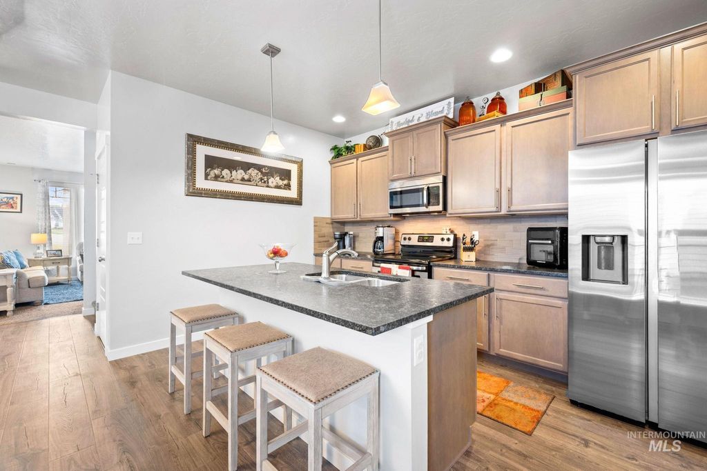 Photo of 1802 W Heavy Timber Dr, Meridian, ID 83642 (MLS # 98984158)