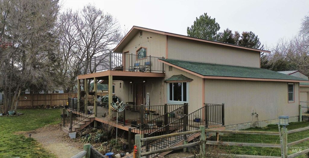 Photo of 16985 Garnet Rd, Wilder, ID 83676 (MLS # 98973626)