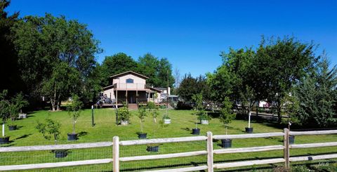 Photo of 16985 Garnet Rd, Wilder, ID 83676 (MLS # 98973626)