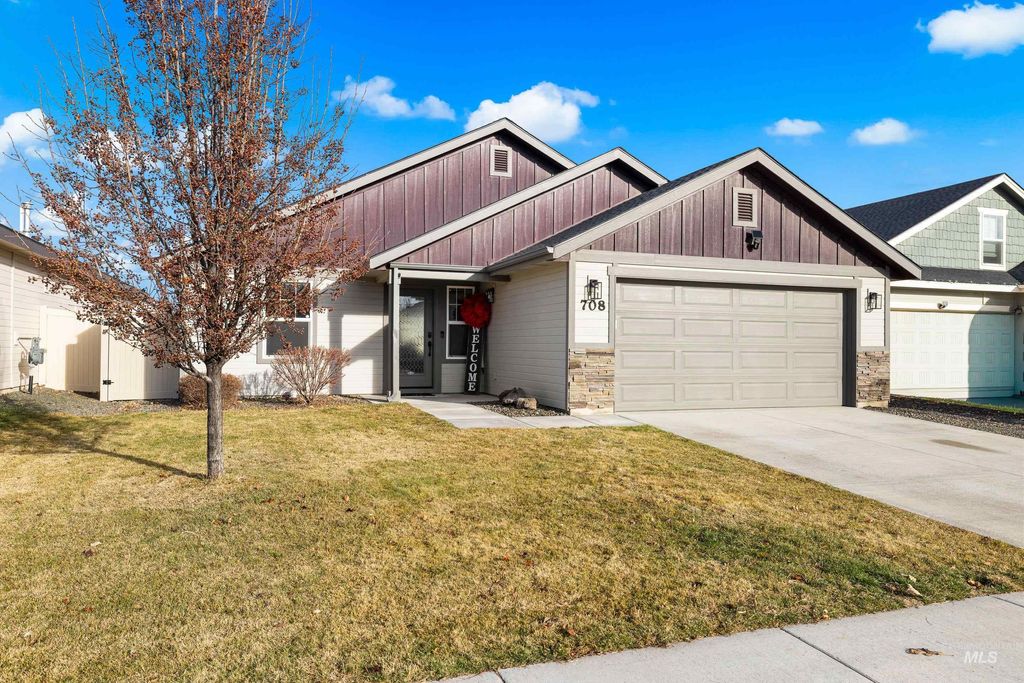 Photo of 708 E Taper St, Kuna, ID 83634 (MLS # 98969653)
