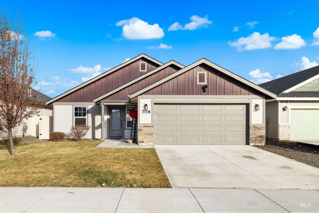 Photo of 708 E Taper St, Kuna, ID 83634 (MLS # 98969653)
