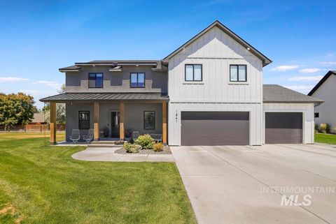Photo of 1541 Clear Creek Loop, Twin Falls, ID 83301 (MLS # 98989337)