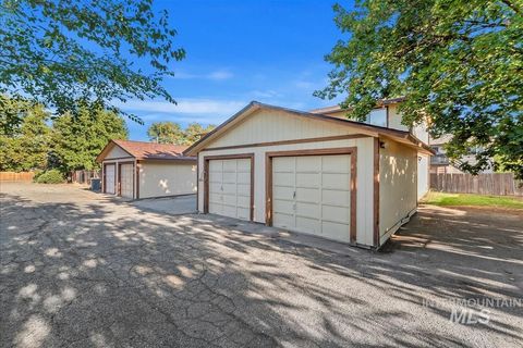 Photo of 6738 W Westwood Ln, Boise, ID 83704 (MLS # 98974186)