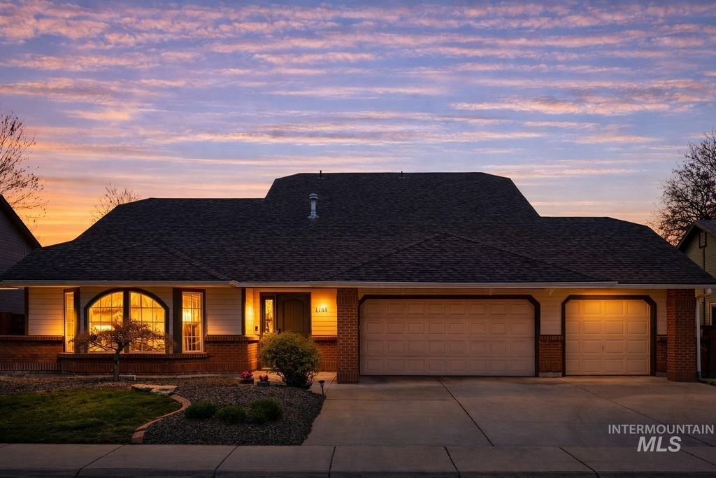 Photo of 1155 E Hunter Dr, Meridian, ID 83646 (MLS # 98979576)