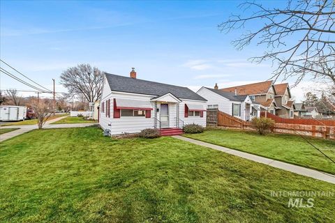 1302 S Michigan Ave Boise ID 83706