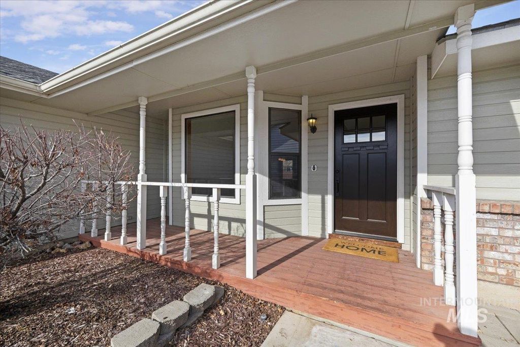 Photo of 9698 W Linstock Ln, Boise, ID 83704 (MLS # 98973862)