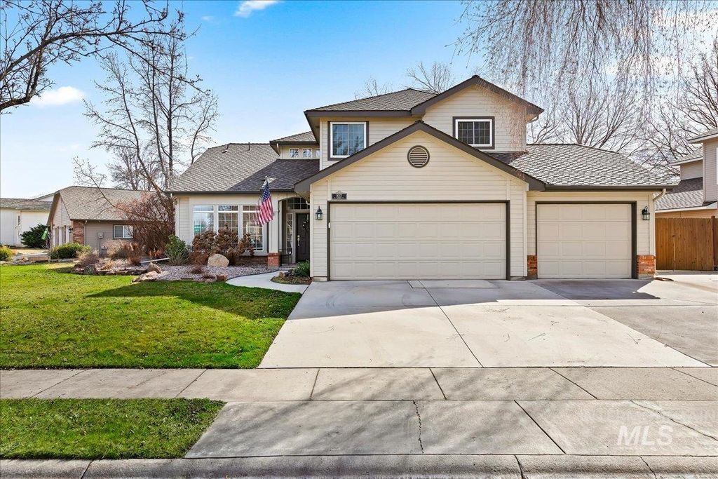 Photo of 8007 W Scardale Ct, Boise, ID 83704 (MLS # 98977902)