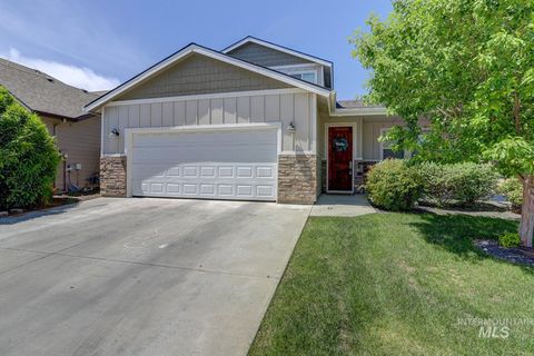 Photo of 2701 N Summerbrook Ave, Meridian, ID 83646 (MLS # 98948681)