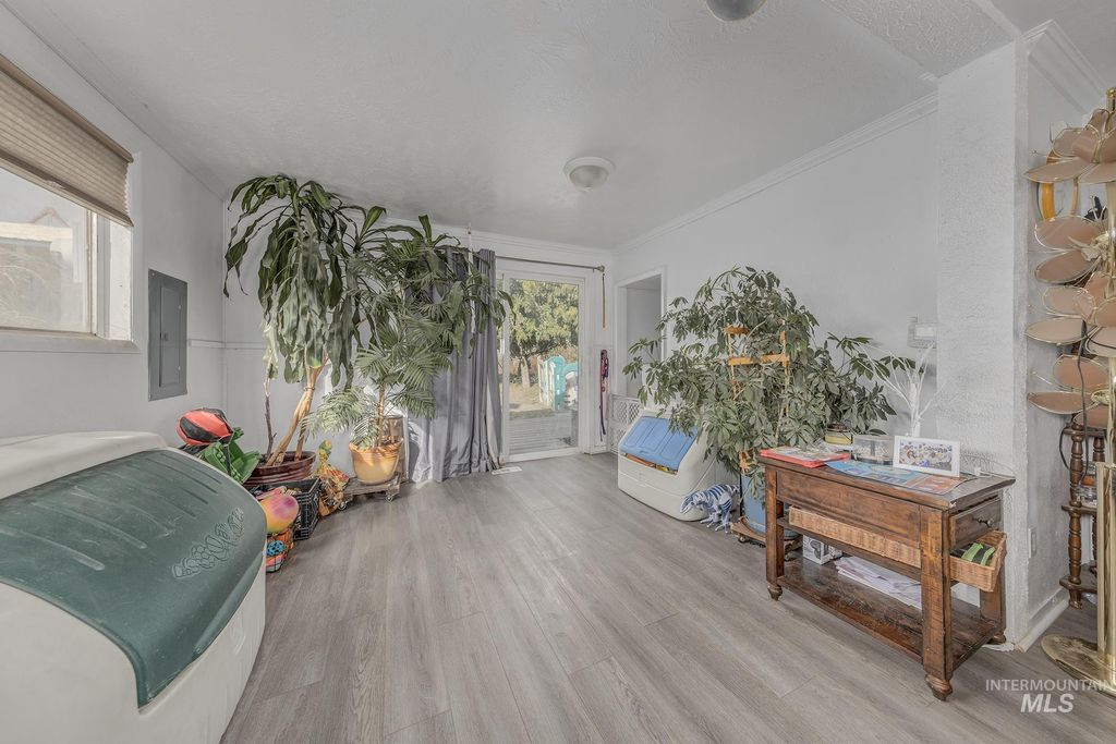 Photo of 112 Reece Ave, Nyssa, OR 86813 (MLS # 98968849)