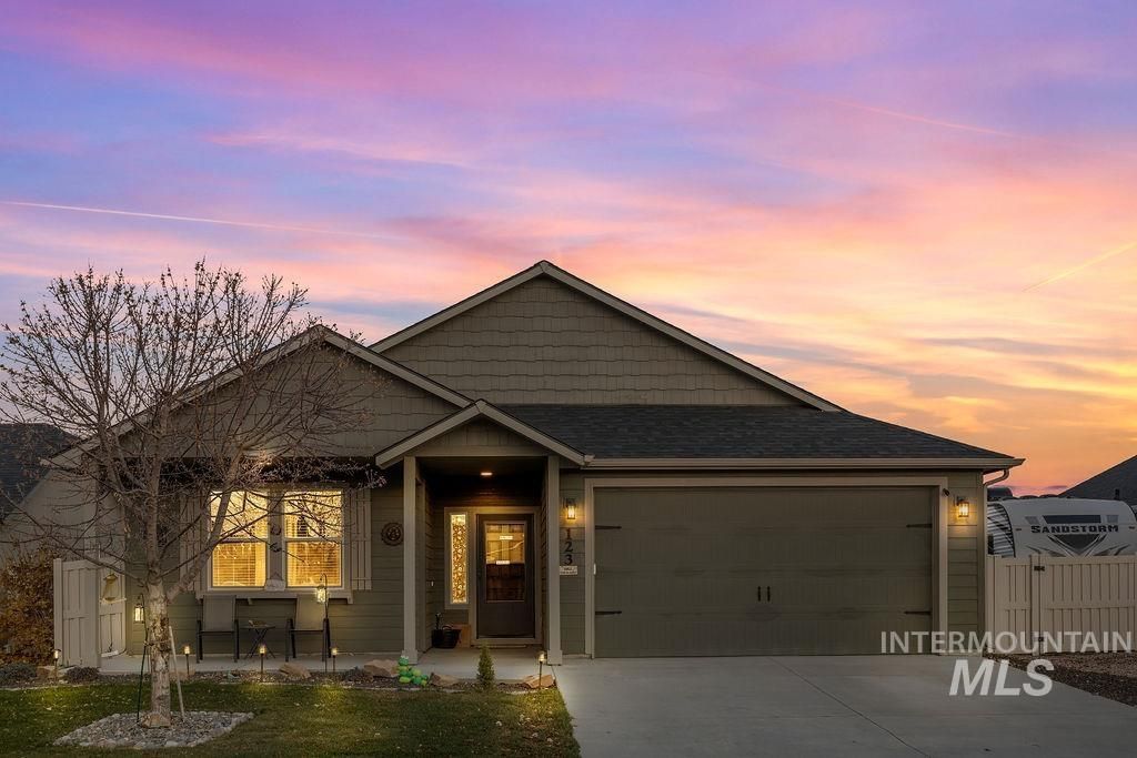 Photo of 123 S Concourse Ave, Caldwell, ID 83605 (MLS # 98968127)