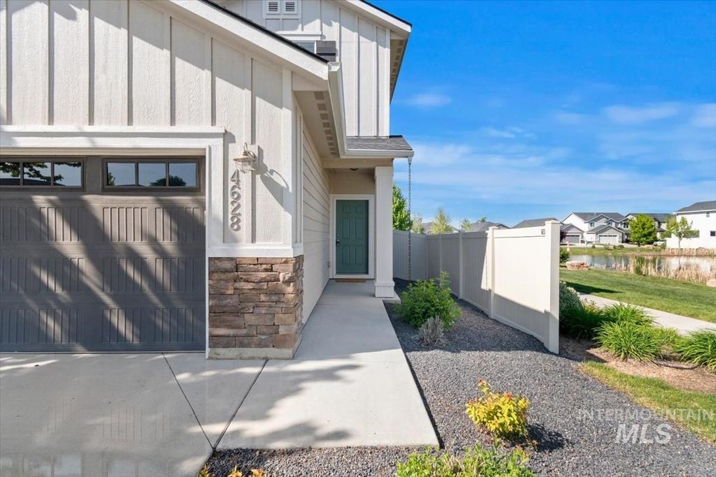 Photo of 4628 W Everest St, Meridian, ID 83646 (MLS # 98985259)