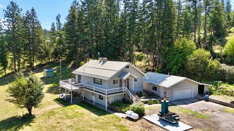 Photo of 39 Sleepy Hollow Road, Grangeville, ID 83530 (MLS # 98956141)