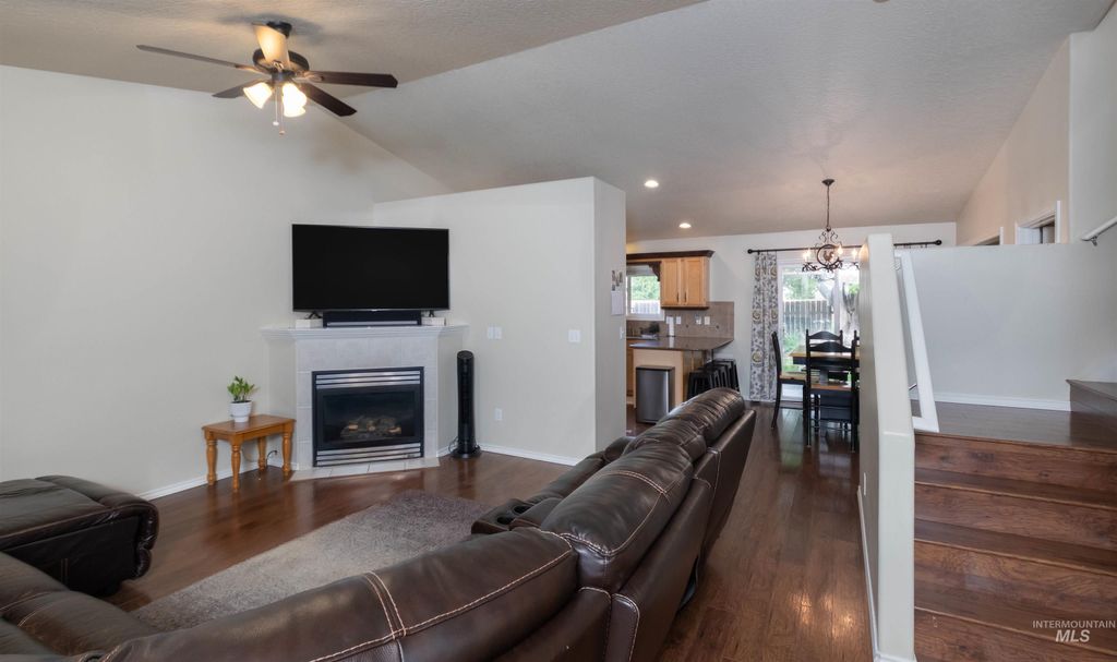 Photo of 485 N Nebula Ave, Star, ID 83669 (MLS # 98981234)