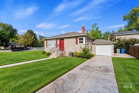 Photo of 1104 E Dewey Avenue, Nampa, ID 83686 (MLS # 98997565)