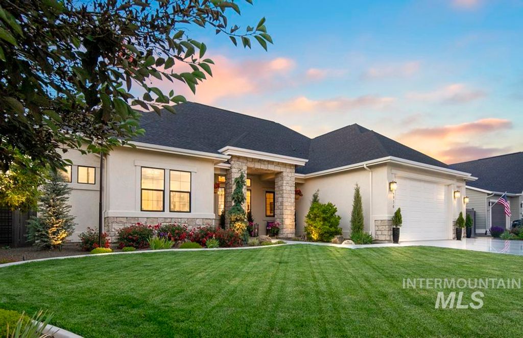 Photo of 4936 W Tia Inez St, Eagle, ID 83616 (MLS # 98974405)