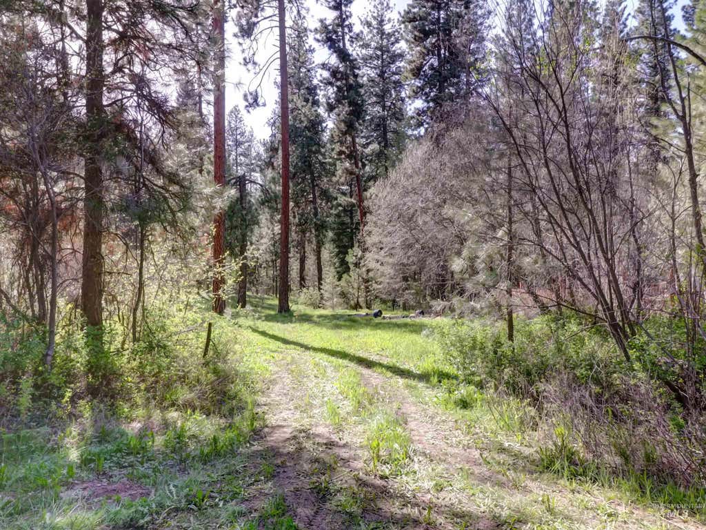 Photo of 0 Golden Trails, Boise, ID 83716 (MLS # 98989776)