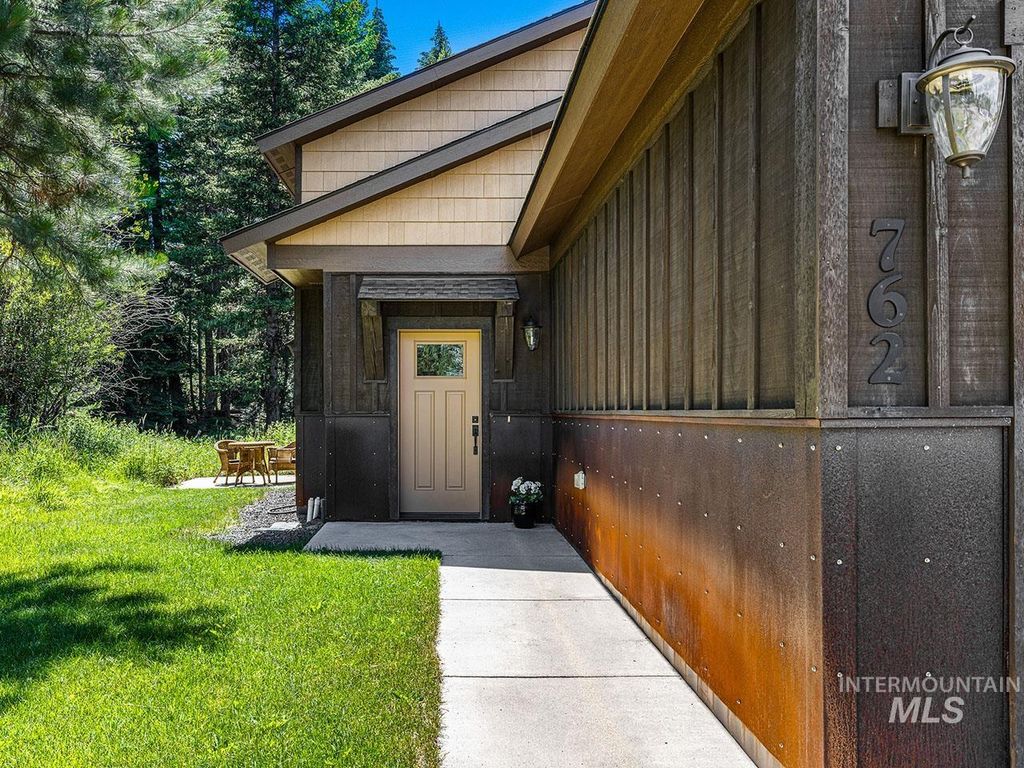 Photo of 762 Deer Forest Drive, McCall, ID 83638 (MLS # 98954955)