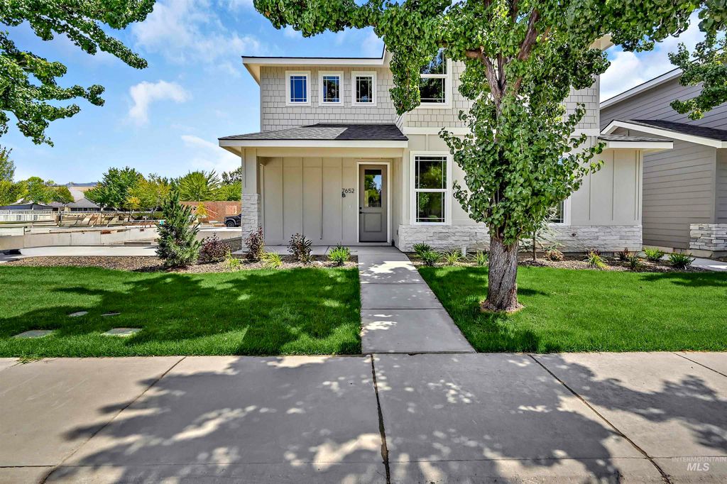 Photo of 7652 N Ferris Ave, Boise, ID 83714 (MLS # 98971148)