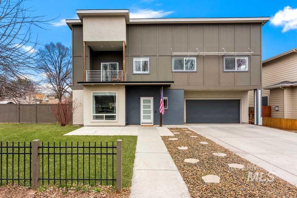 Photo of 522 N Maple Avenue, Boise, ID 83712 (MLS # 98976243)